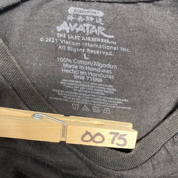 Avatar The Last Airbender Graphic Tee Thrifted Vintage Style Size L - Picture 10 of 10